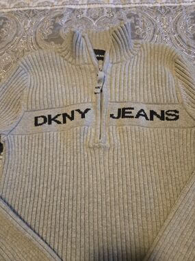 Dkny Women's Ribbed Half-Zip Sweater in Light Gray Size Medium